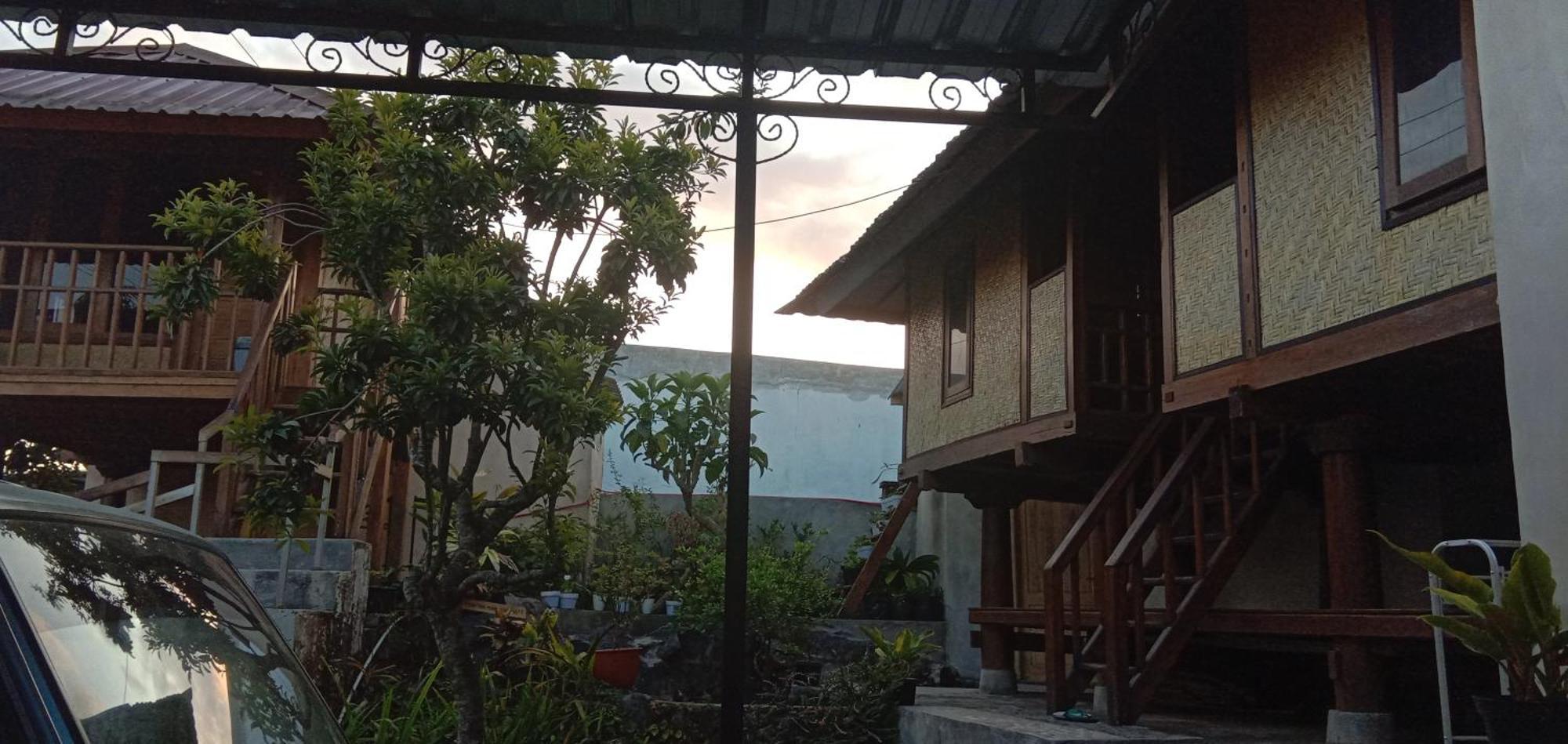 Radiya Guesthouse Sembalunlawang Room photo